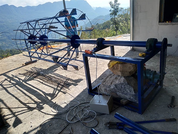 Reinforcement cage rolling welding machine