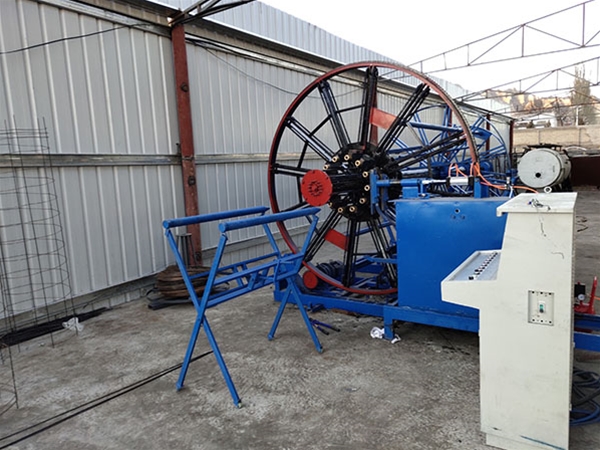 Reinforcement cage rolling welding machine